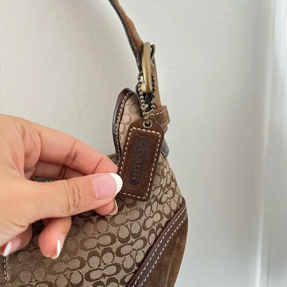 Coach Bag - Picture 6 of 9